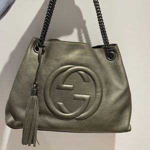 Authentic Gucci soho bag in pewter size medium